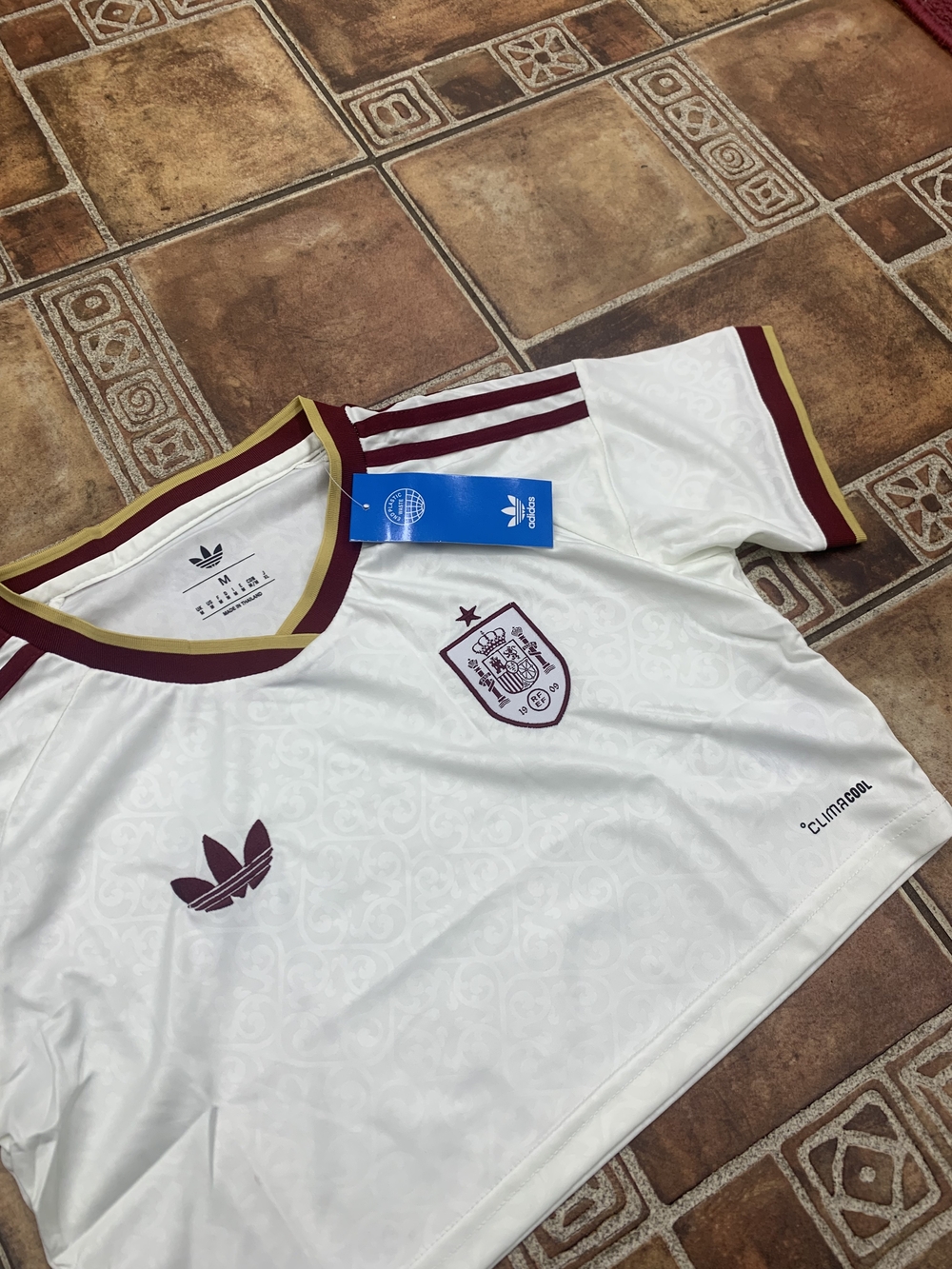 adidas Originals Spain 2026 World Cup Women's Cropped Jersey Size M - Picture 5 of 6